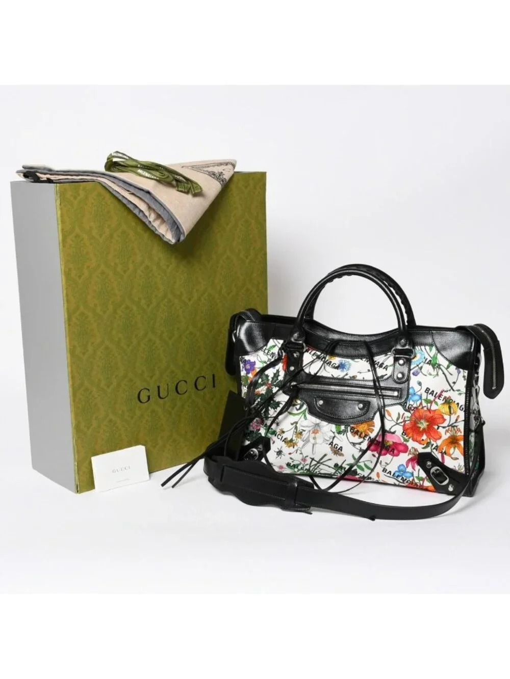 Gucci Neoclassic City the Hacker Project White Multicolor